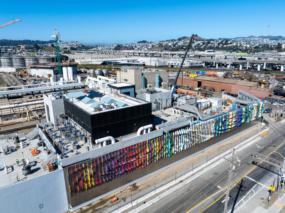 Aerial view of the Southeast Treatment Plant's headworks facility looking west.