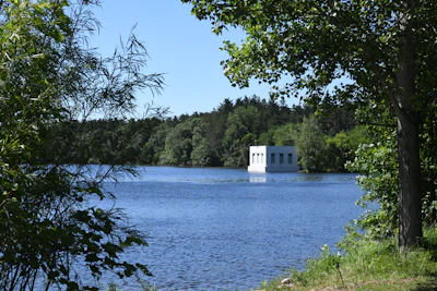 E Vadnais Lake 2 Cred Sprws